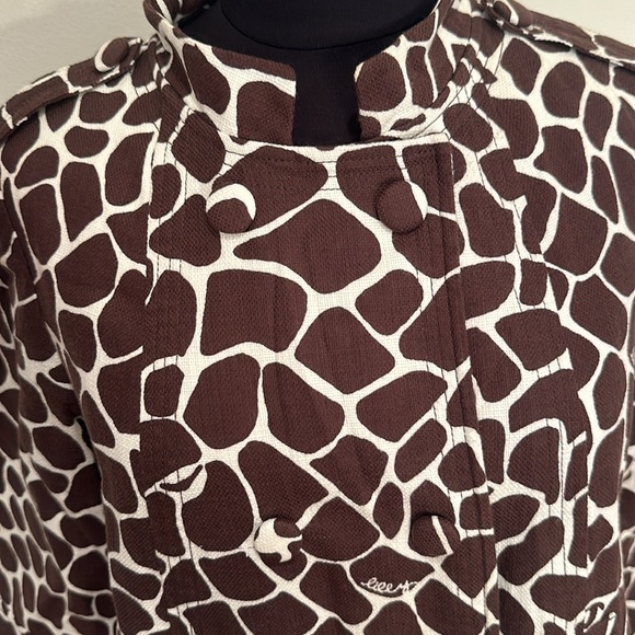 Lilly Pulitzer - Picture 3 of 16